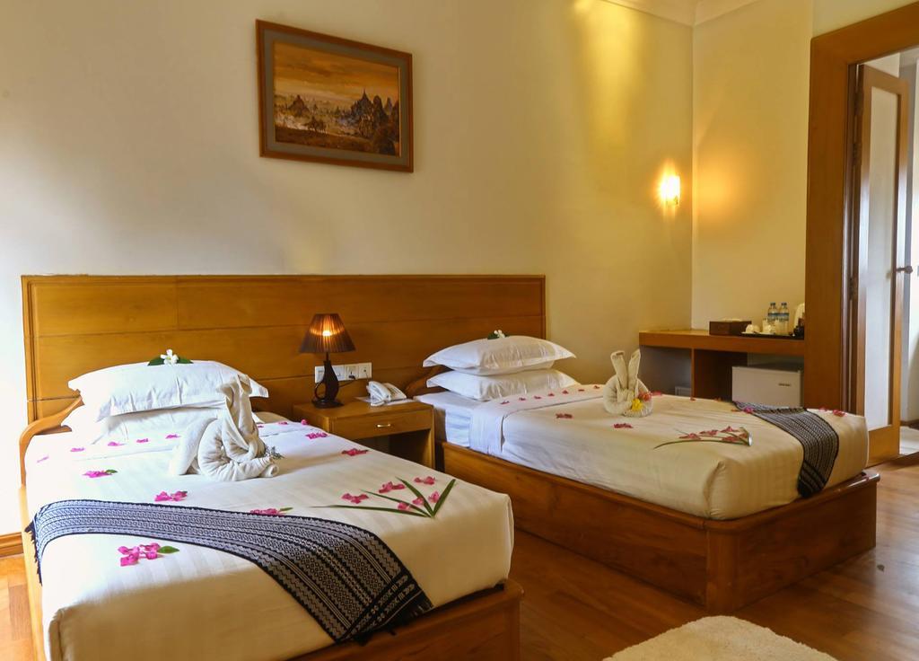 Manisanda Hotel Bagan Exterior photo